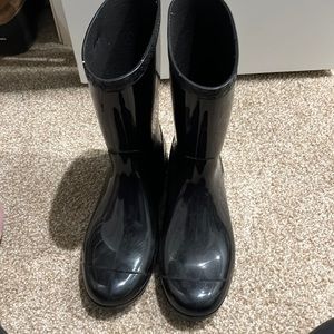 Ugg rain boots